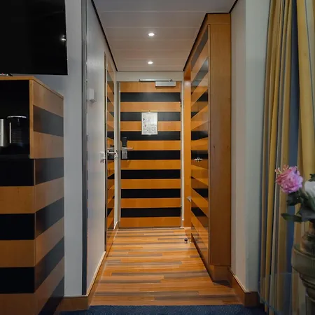 Swissôtel 4* Amesterdão