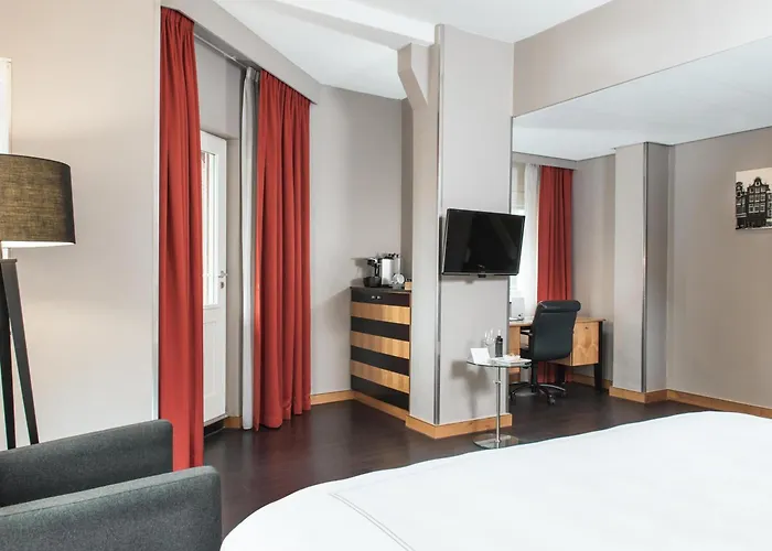 فندق سويس 4*