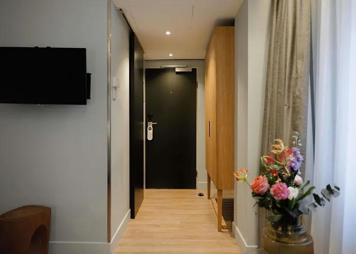 سويس فندق 4*