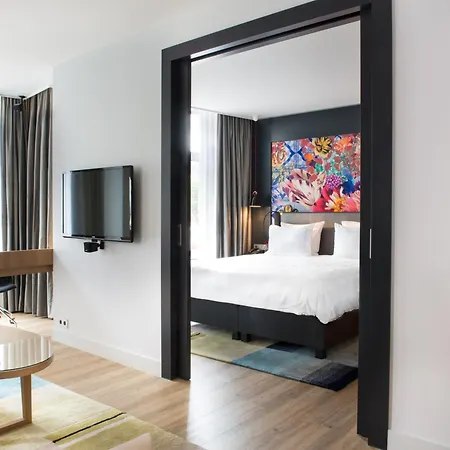 Swissôtel Hotel 4*